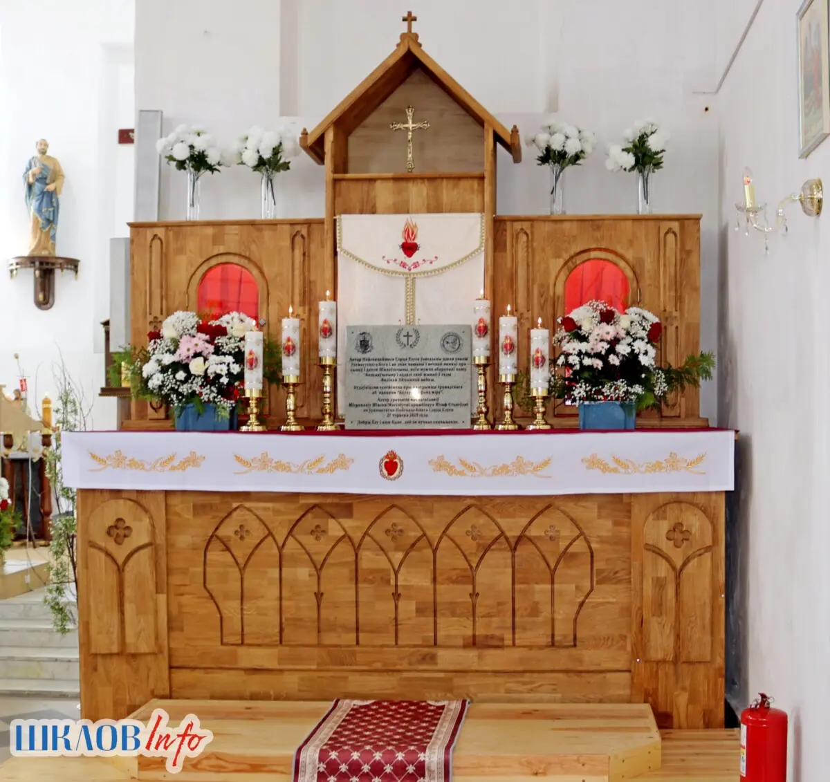 В Шклове в костеле святых апостолов Петра и Павла состоялось открытие мемориального алтаря Аватар автора shklovinfo 24 апрел